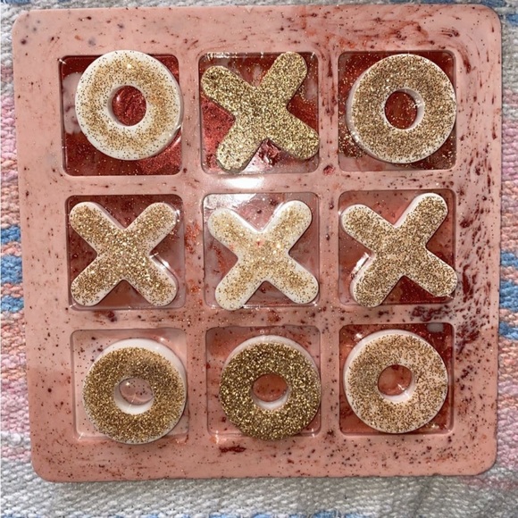 Handmade tac tac toe board - Picture 1 of 1